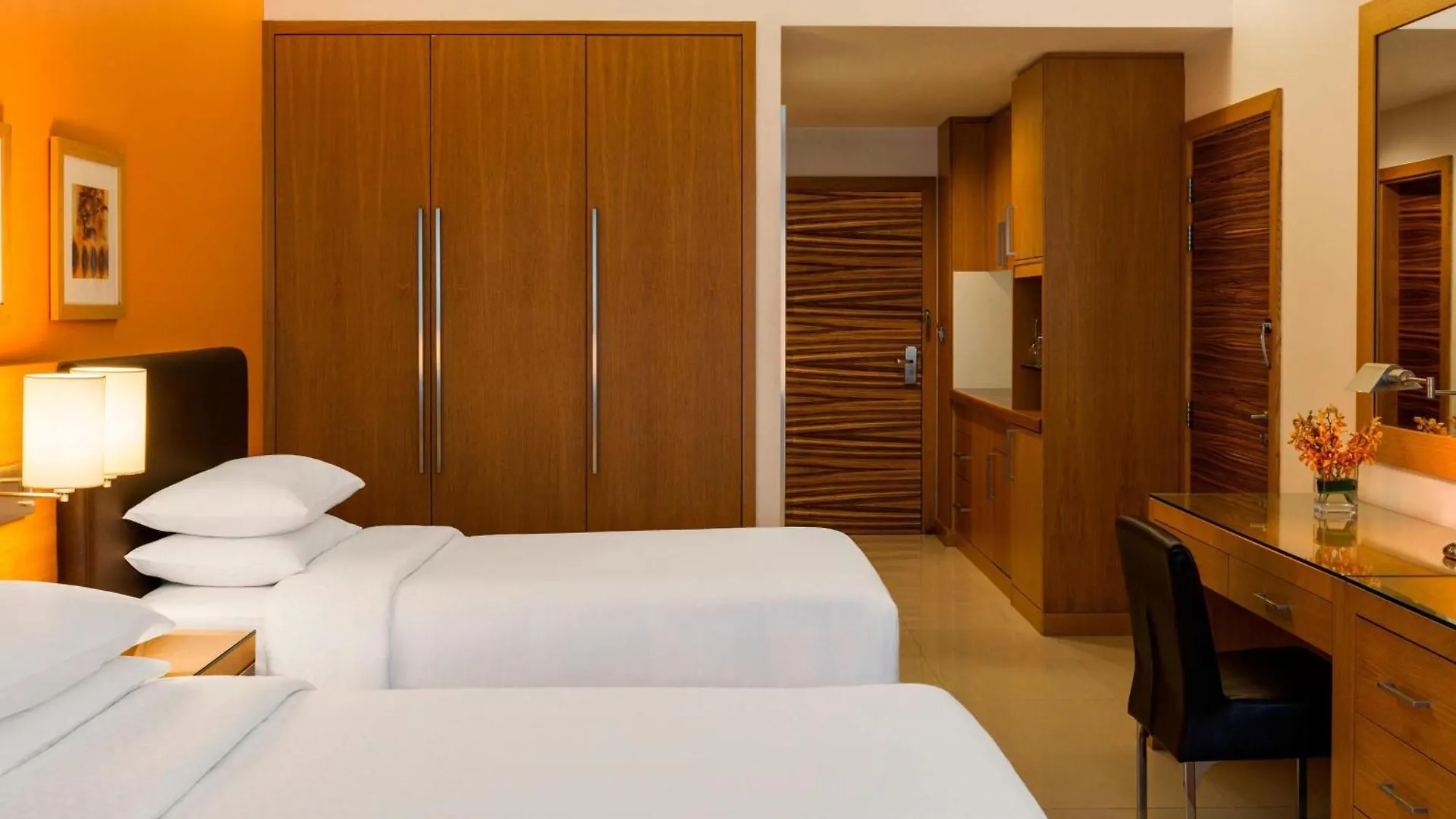 Four Points By Sheraton Bur Dubai 4*,  Emirati Arabi Uniti