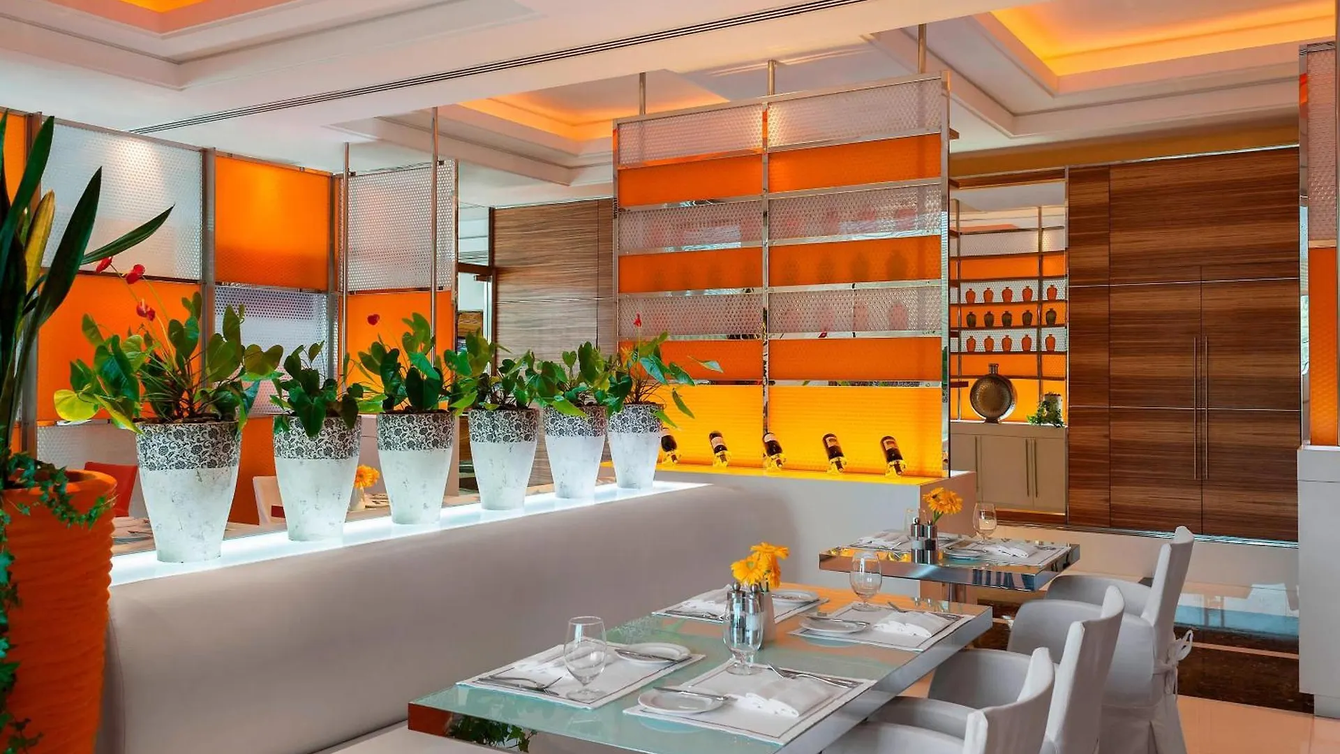 Four Points By Sheraton Bur Dubai Hotel