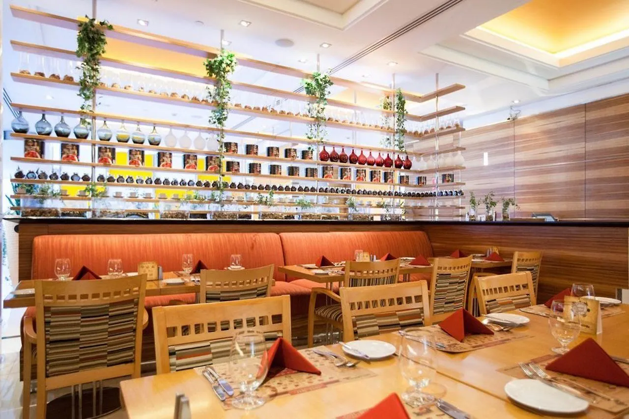 Four Points By Sheraton Bur Dubai 4*,  Emirati Arabi Uniti